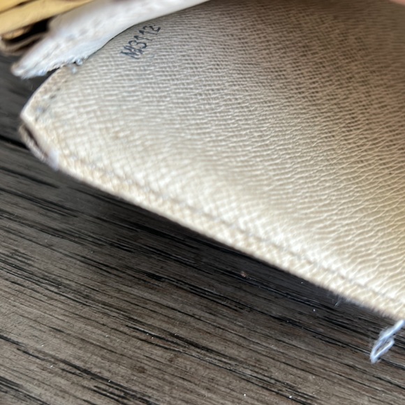 LV Damier Azur Kisslock Wallet - Picture 13 of 16